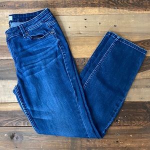 (0130) Liz Claiborne Worn-look Jeans!!!